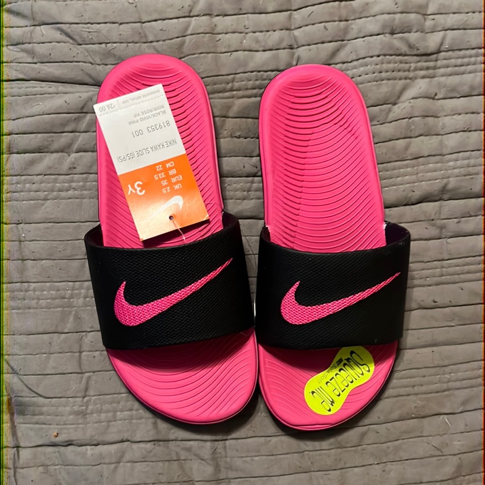 Nike Kawa Youth Slides